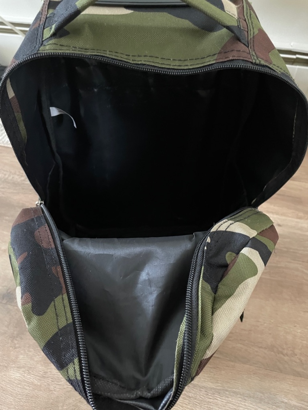 Camo Backpack Luggage - Carry on - Picture 6 of 12